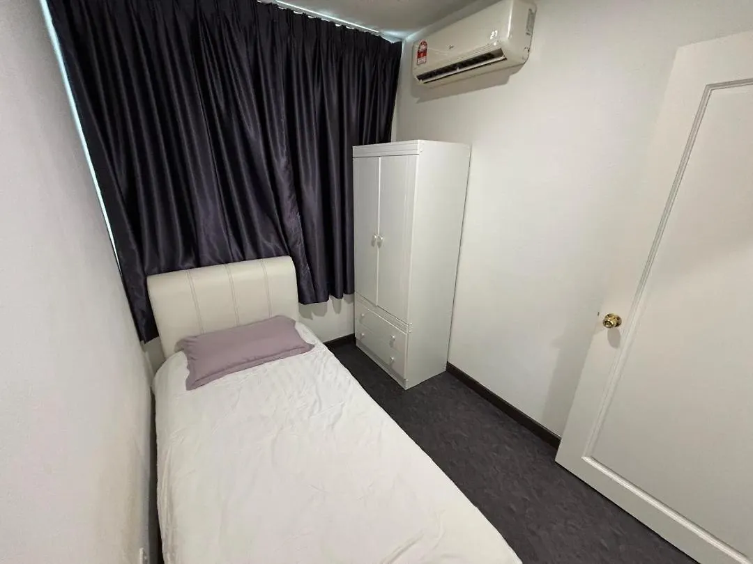 Feriehus In The Heart Of Georgetown, 2-7 Pax Family Suite Malaysia