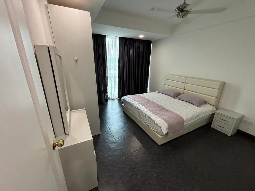 In The Heart Of Georgetown, 2-7 Pax Family Suite Malaysia